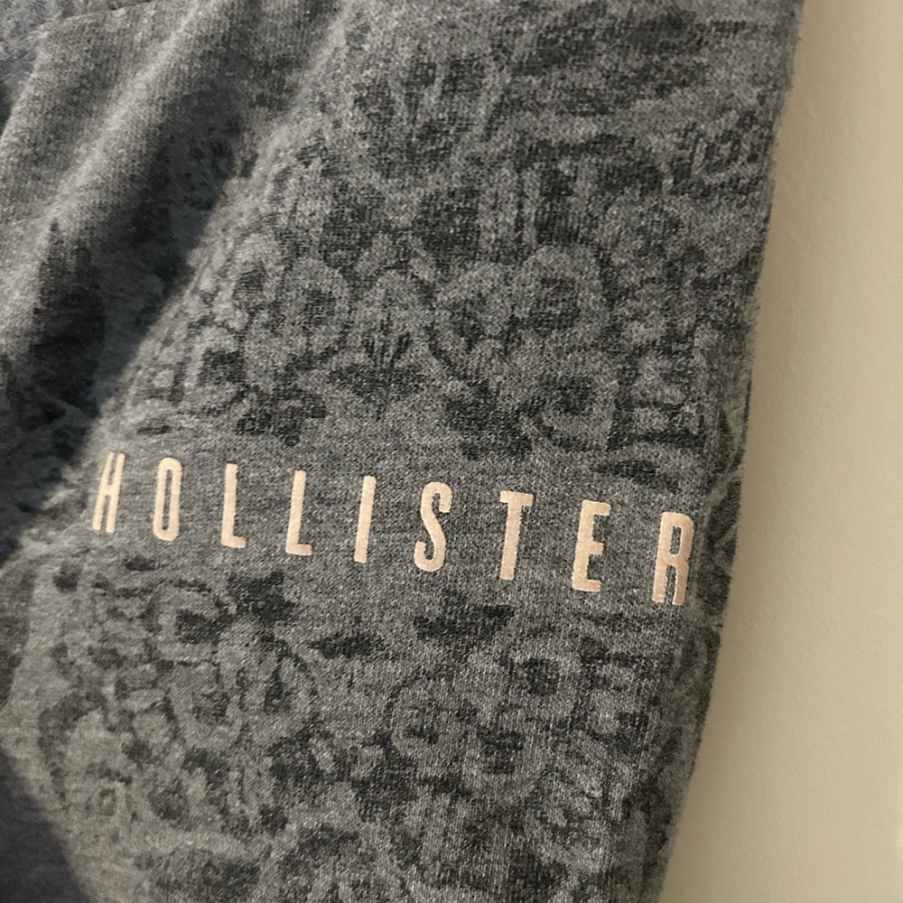 Sweatpants - Picture 2 of 6